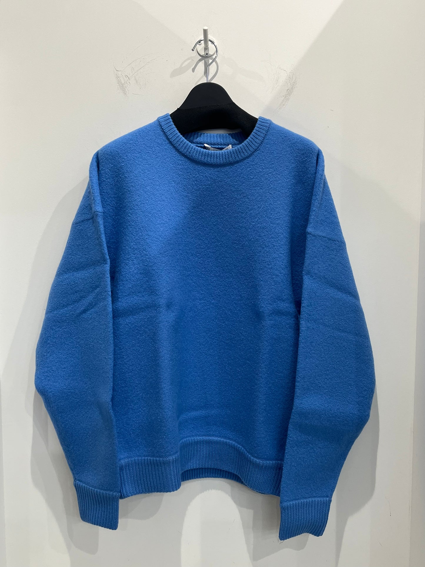 JW ANDERSON/JWアンダーソン ニット <KW0972> ブルー
