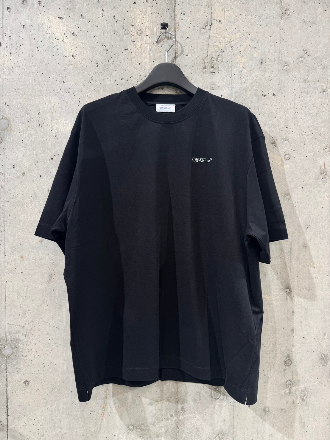 OFF-WHITE/Tシャツ<OMAA120F25JER013>