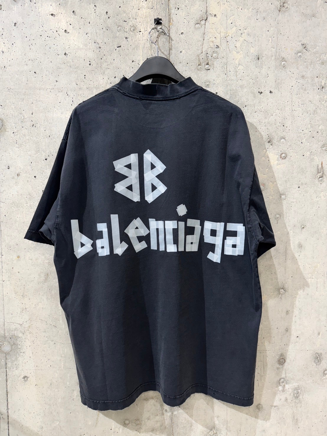 BALENCIAGA/Tシャツ<WLO764235>