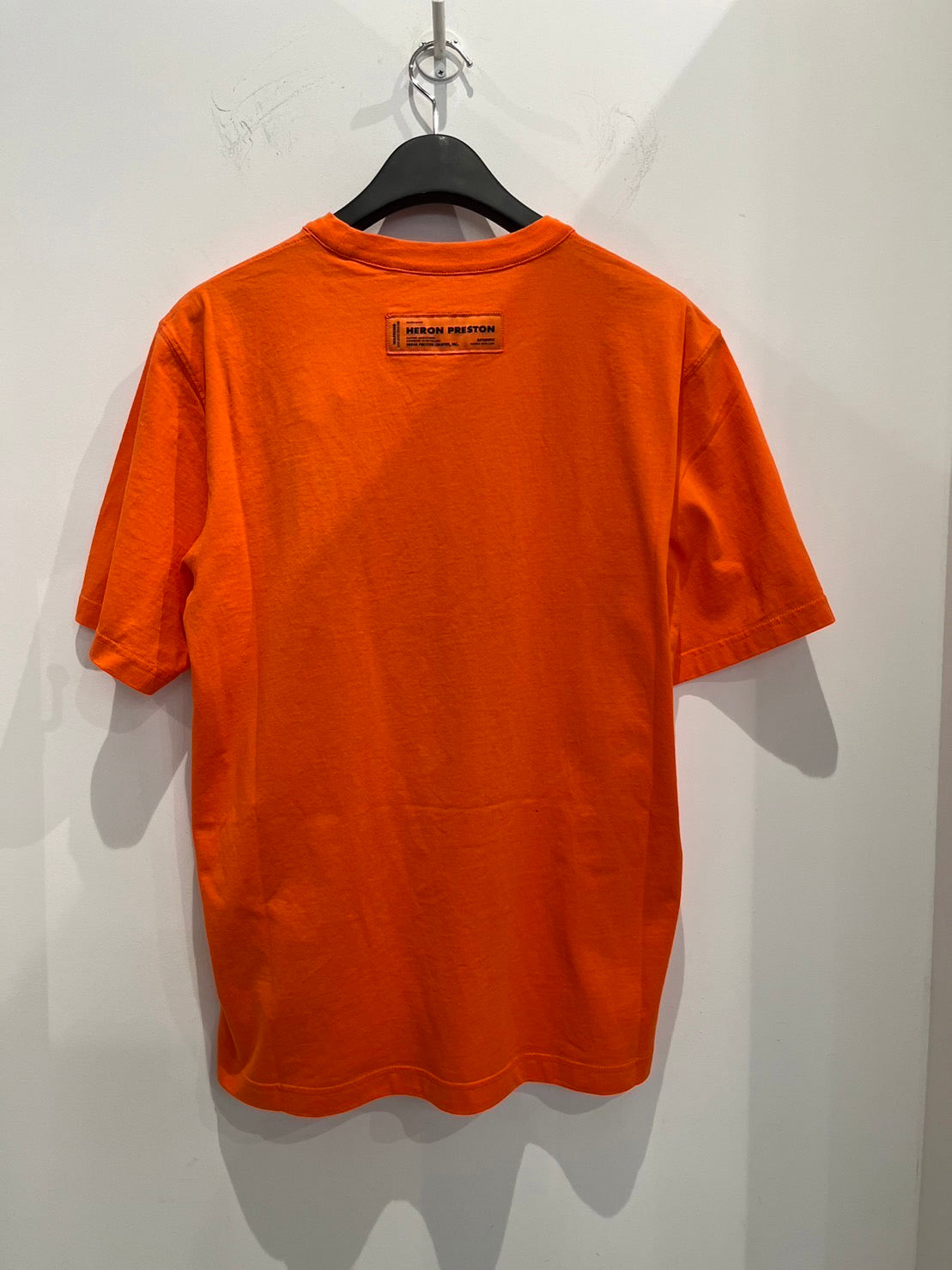 Heron Preston/ヘロンプレストン Tシャツ <HMAA032C99JER0052201> オレンジホワイト