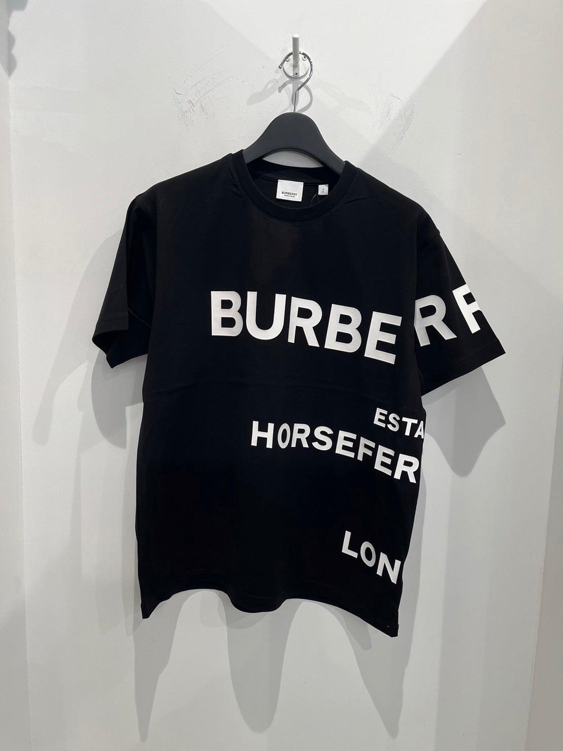バーバリー Tシャツ 黒 - Tシャツ/カットソー(半袖/袖なし)